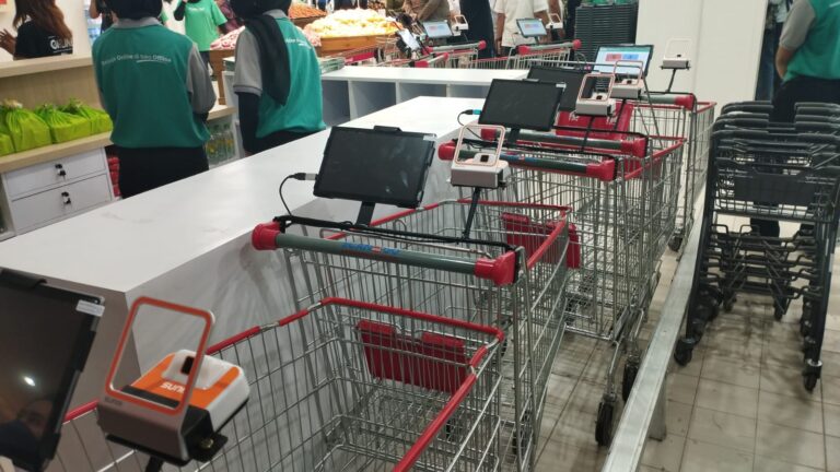 Opening Scan and Go 4